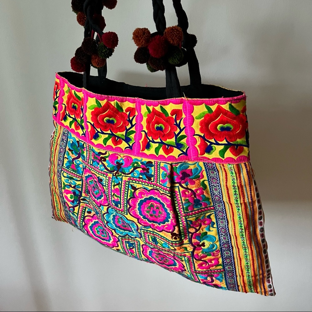 Colorful Embroidered Bag - Picture 11 of 11